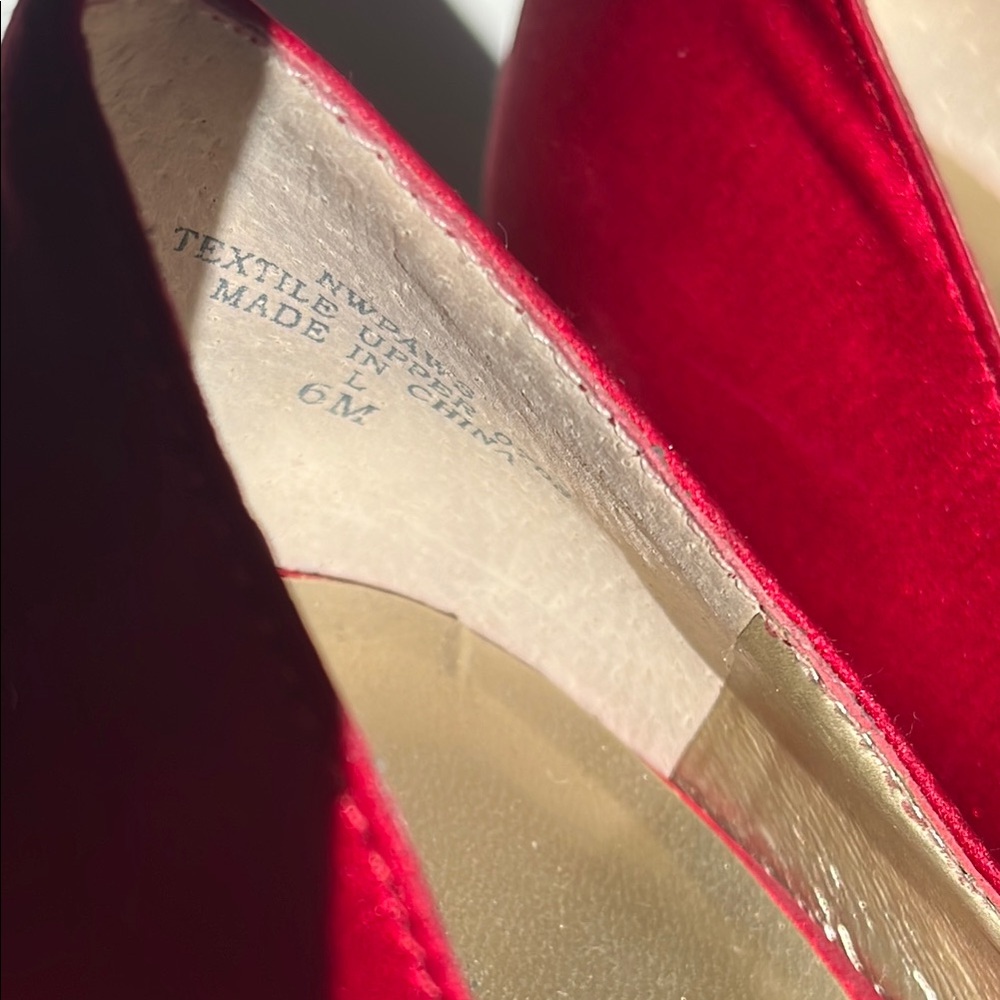Nine West Women's Red Satin Paws Peep Toe Pumps - Picture 14 of 14